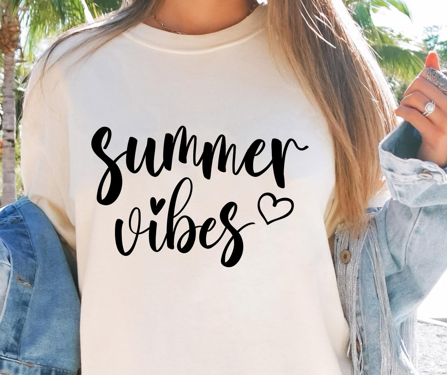 SUMMER Vibes  SVG and PNG, Retro Font T-shirt Design, Svg Files For Cricut, Silhouette, Digital Download (1)